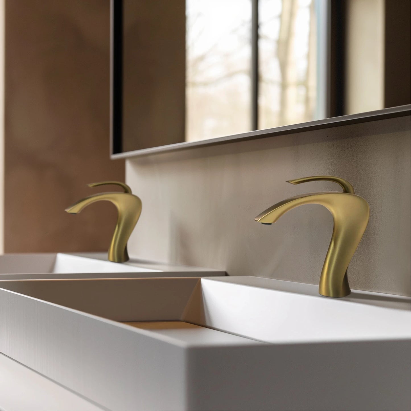 Gestana Brass Bathroom Faucet Deck Mounted Basin Tap Ceramic Valve