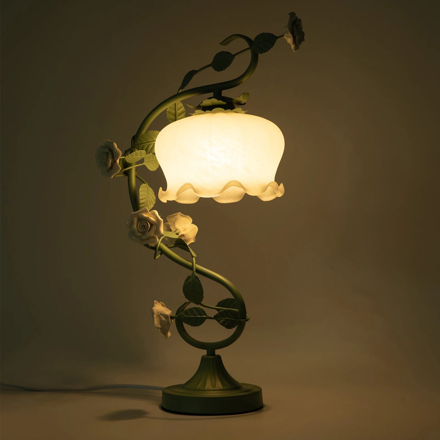 Flower Petal Modern Bedside Lamp Reading Desk Light
