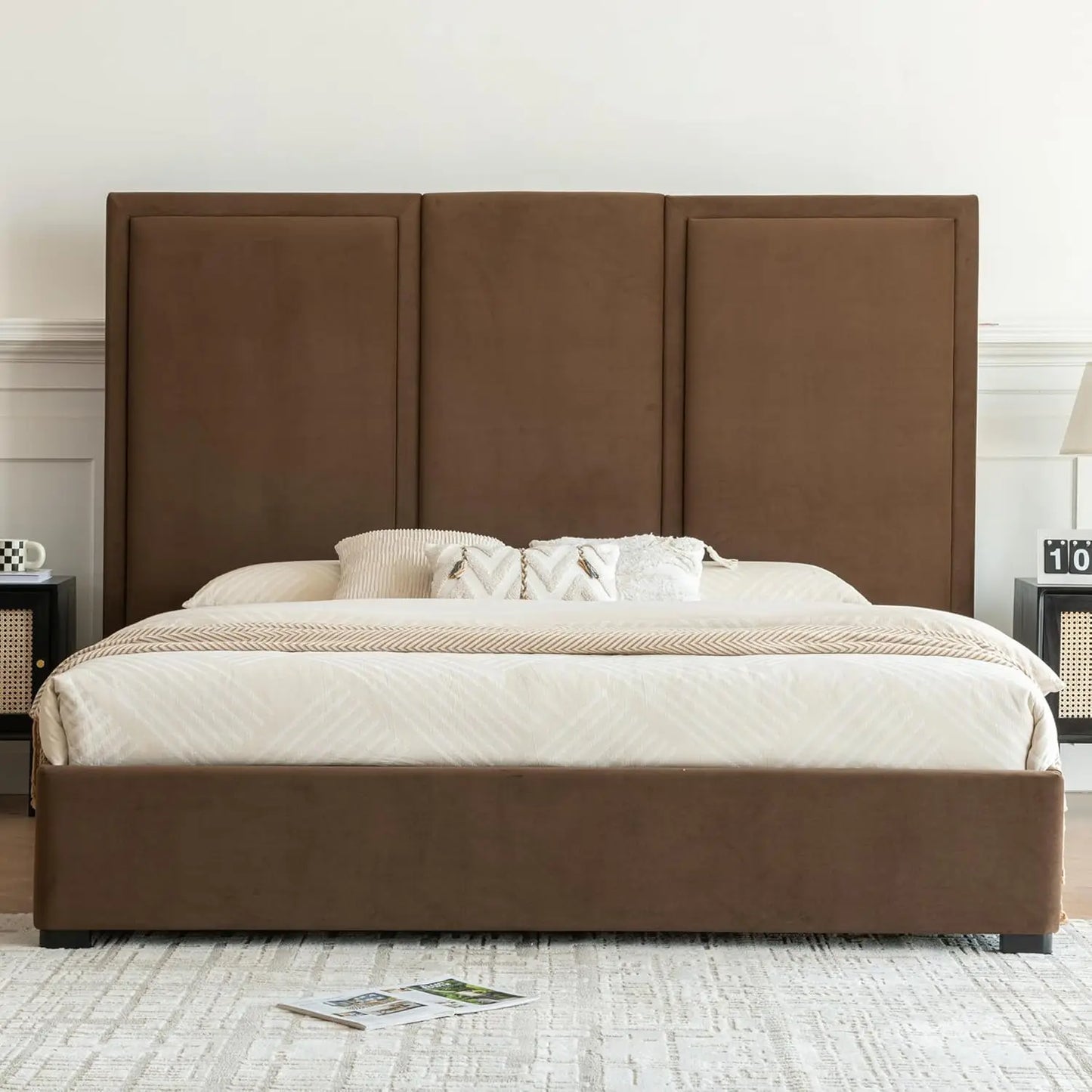 Linen Upholstered Platform Bed Frame With Storage And Headboard
